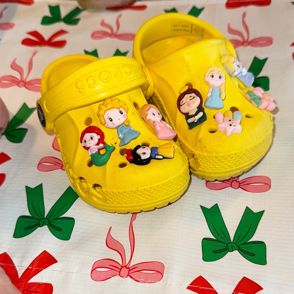 CROCS Yellow Kids Sandals with Character Charms
